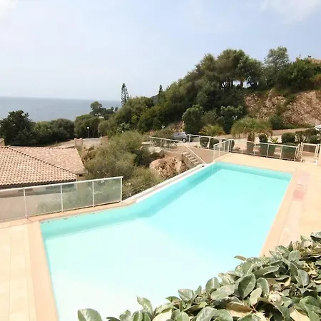 Maison Bord De Dans Avec Piscine Ajaccio (Corsica)