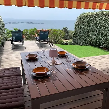 Dom wakacyjny Maison Bord De Dans Avec Piscine